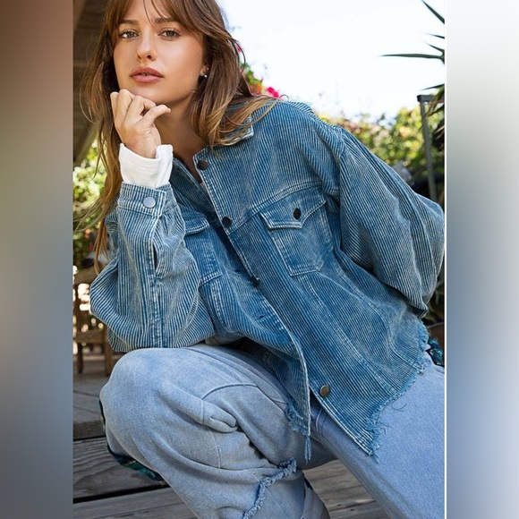 POL Blue Jean Jacket - Picture 2 of 12